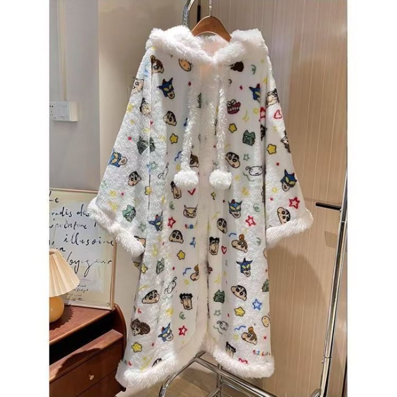 짱구는 못말려 만화 캐릭터가 그려진 부드러운 코랄 플리 - Anime Merchandise Japan 리뷰 및 가격
